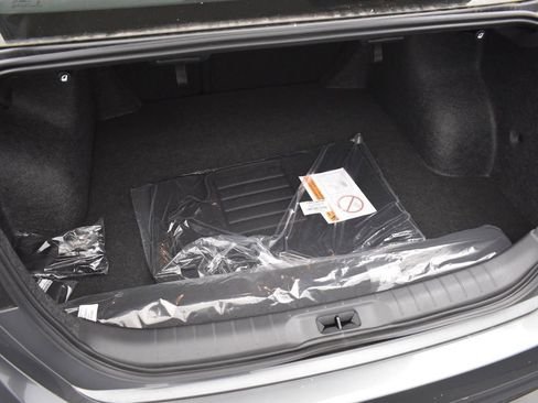 New 2025 Nissan Altima 2.5 S image 32