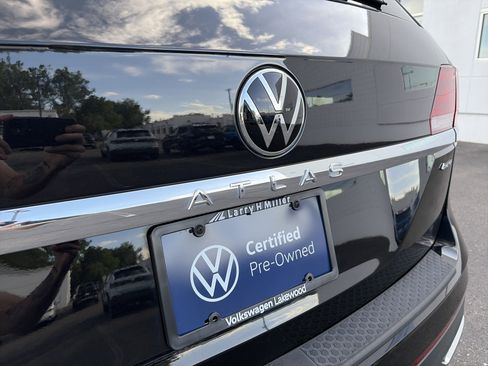 Used 2023 Volkswagen Atlas SEL AWD/4WD image 29