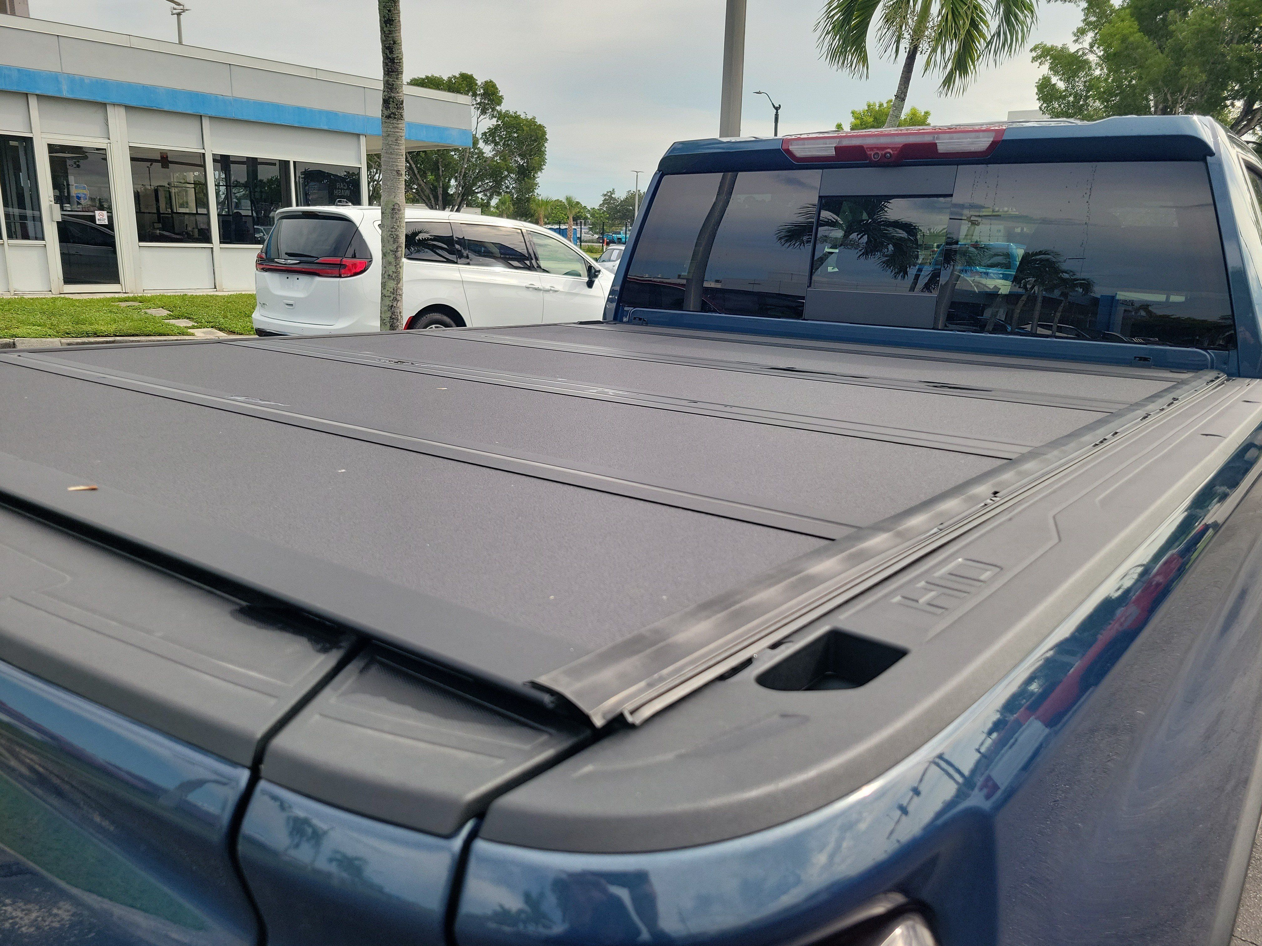 Used 2025 Chevrolet Silverado 2500 High Country w/ High Country Premium Package AWD/4WD image 6