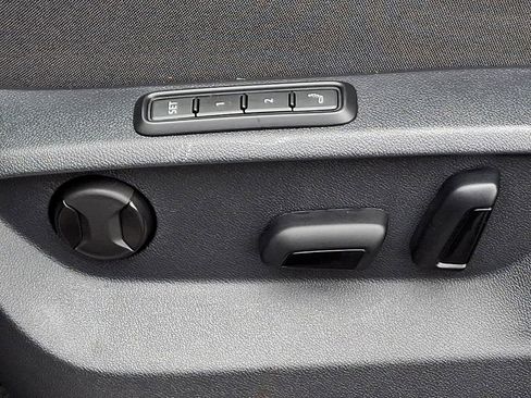 Certified 2025 Volkswagen Atlas SEL Premium R-Line image 27