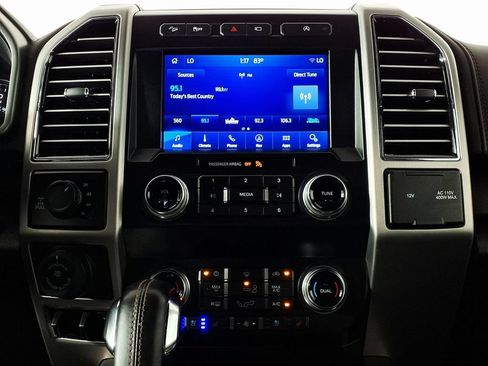 Used 2019 Ford F150 Platinum w/ Equipment Group 701A Luxury AWD/4WD image 24