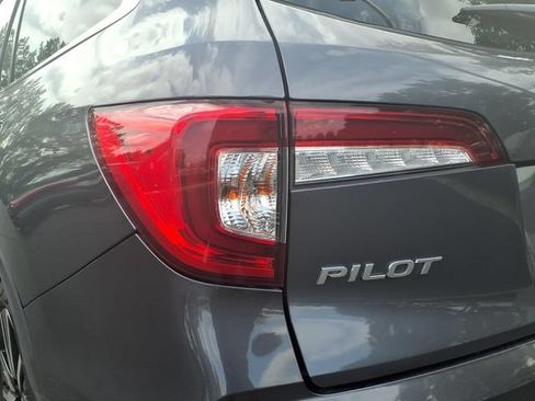 Used 2020 Honda Pilot Elite image 16