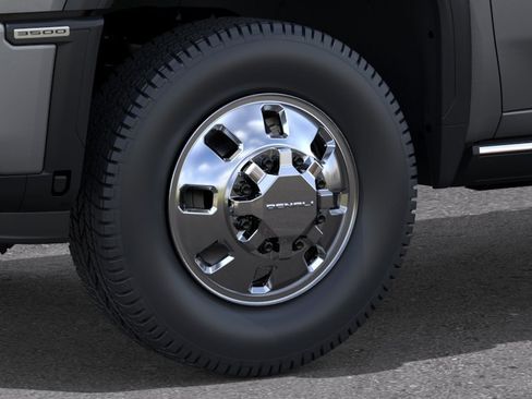 New 2026 GMC Sierra 3500 Denali w/ Denali Reserve Package AWD/4WD image 9