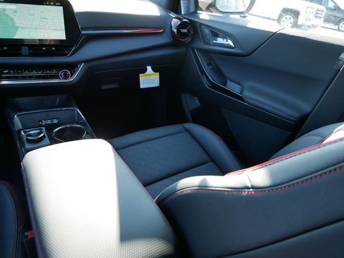 New 2026 Chevrolet Equinox RS w/ Convenience Package III image 15