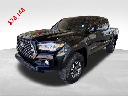 Certified 2023 Toyota Tacoma TRD Off-Road w/ Advanced Technology Package AWD/4WD image 4
