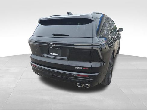 Used 2025 Chevrolet Traverse RS w/ LPO, Floor Liner Package AWD/4WD image 4