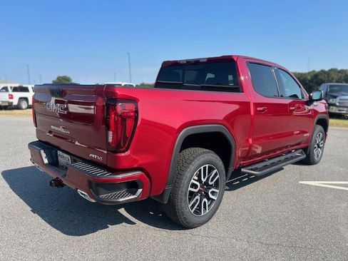 Used 2024 GMC Sierra 1500 AT4 w/ Technology Package image 5