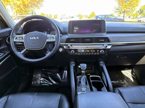 Used 2022 Kia Telluride EX w/ EX Premium Package image 16