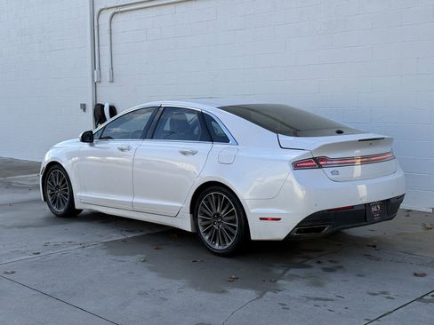 Used 2014 Lincoln MKZ 4dr Sdn AWD image 5