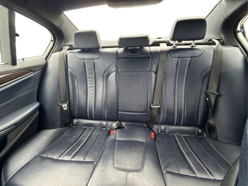 Used 2020 BMW M550i xDrive w/ Executive Package AWD/4WD image 12