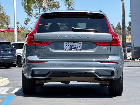 Certified 2023 Volvo XC60 B5 Plus AWD/4WD image 4