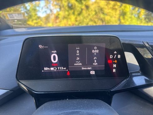 Certified 2022 Volkswagen ID.4 Pro S image 27