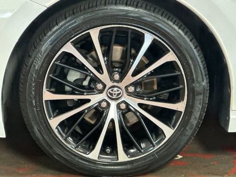 Used 2019 Toyota Camry SE w/ Audio Package FWD image 33