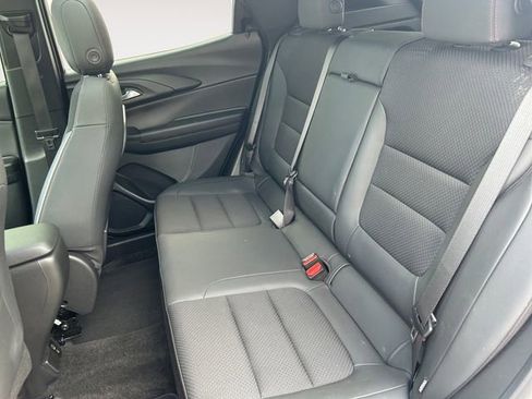 Used 2021 Chevrolet TrailBlazer RS w/ Sun and Liftgate Package image 18