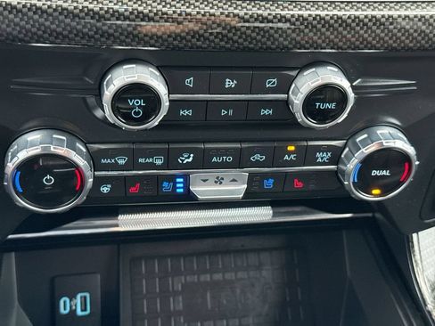 Used 2022 Ford F150 Lariat w/ Equipment Group 502A High AWD/4WD image 42