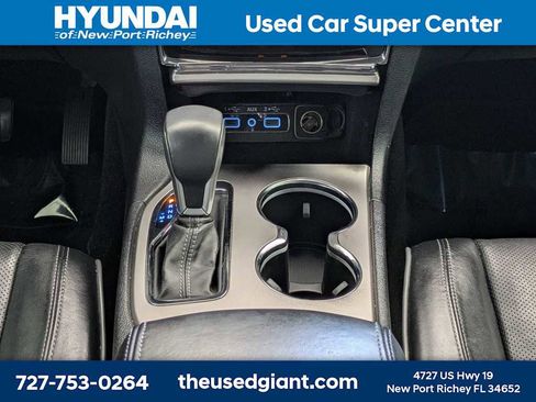 Used 2019 Jeep Grand Cherokee Overland AWD/4WD image 23