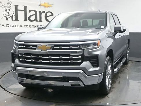 Used 2024 Chevrolet Silverado 1500 LTZ w/ Technology Package AWD/4WD image 7