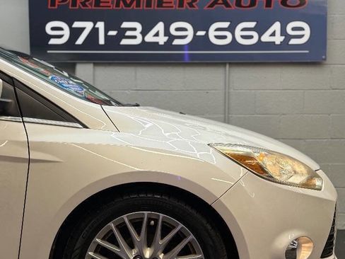 Used 2012 Ford Focus SEL image 9