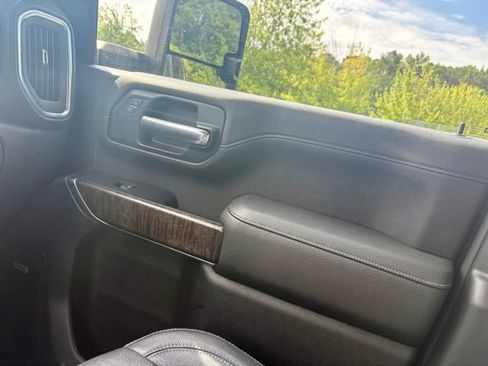 Used 2020 GMC Sierra 2500 Denali w/ Denali Ultimate Package AWD/4WD image 26