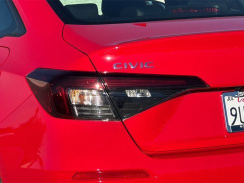 Certified 2025 Honda Civic Sport image 25