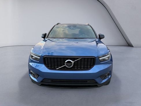 Used 2021 Volvo XC40 T4 R-Design w/ Advanced Package image 8