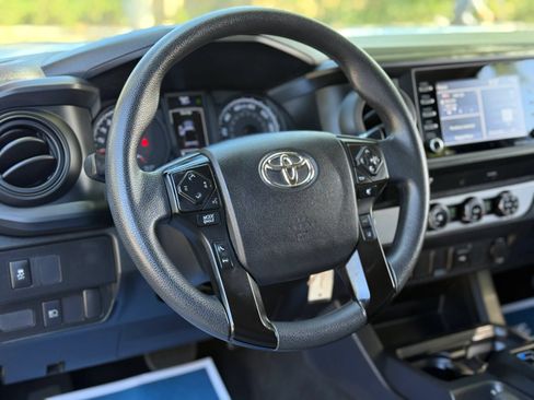 Used 2022 Toyota Tacoma SR RWD image 31