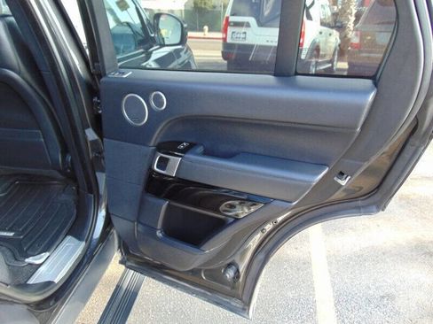 Used 2015 Land Rover Range Rover Supercharged image 14