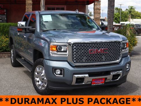 Used 2016 GMC Sierra 2500 Denali w/ Duramax Plus Package image 2