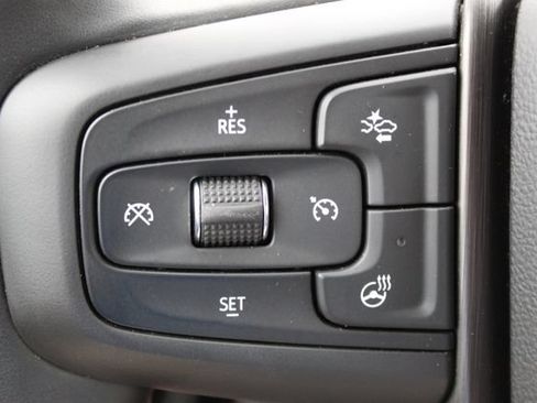 Used 2025 GMC Sierra 2500 AT4 AWD/4WD image 17