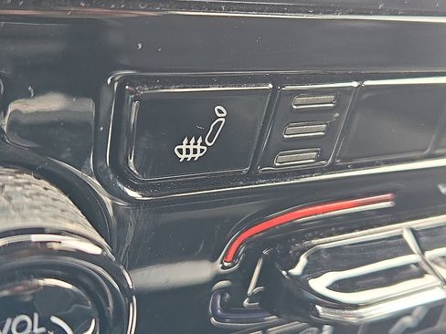 Used 2023 Jeep Grand Cherokee Altitude image 10