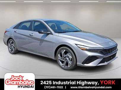 New 2025 Hyundai Elantra SEL