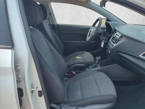 Used 2019 Hyundai Accent SE FWD image 22