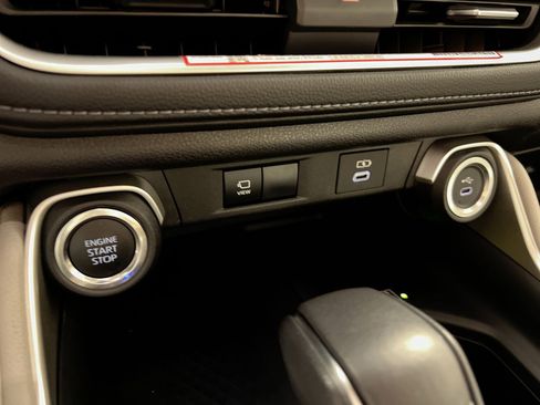 Used 2026 Toyota Grand Highlander AWD image 36