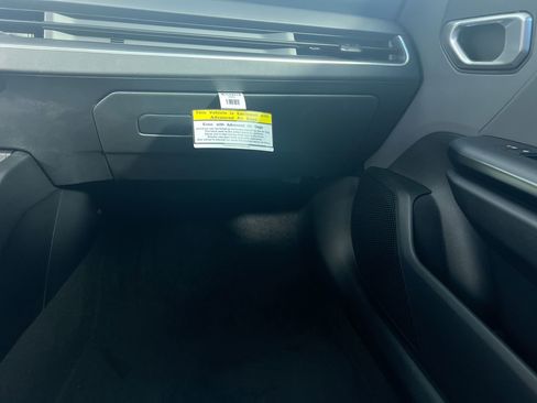 New 2025 Kia K4 LXS image 35