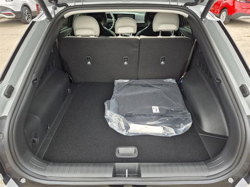 New 2025 Kia EV6 Wind image 12