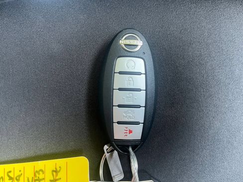 Used 2025 Nissan Altima 2.5 SV FWD image 36