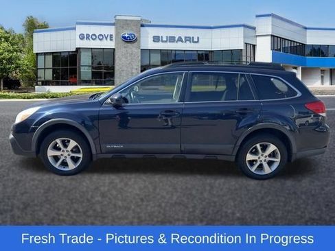 Used 2014 Subaru Outback 2.5i Limited w/ Moonroof Package AWD/4WD image 2