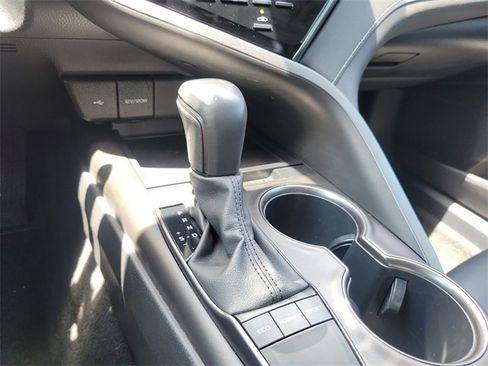 Used 2023 Toyota Camry SE image 20
