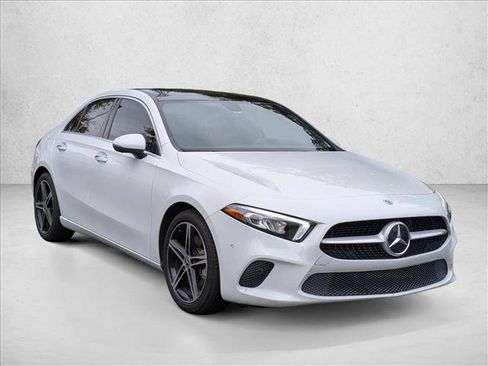 Used 2021 Mercedes-Benz A 220 image 3