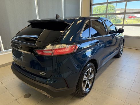 Used 2020 Ford Edge SEL w/ Convenience Package AWD/4WD image 4