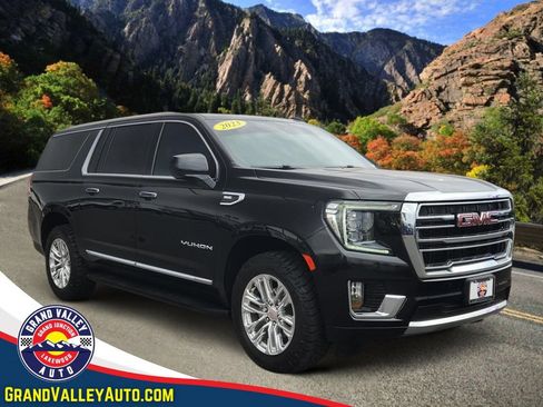Used 2023 GMC Yukon XL SLT AWD/4WD image 1