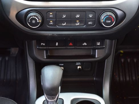 Used 2022 Chevrolet Colorado LT w/ Fleet Safety Package AWD/4WD image 27