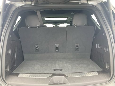 Used 2021 Chevrolet Tahoe Z71 w/ Luxury Package image 13