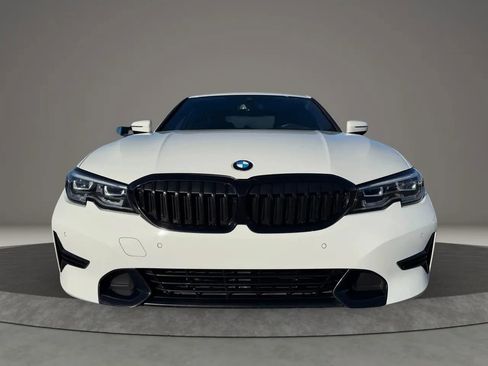 Used 2020 BMW 330i Sedan w/ Premium Package image 9