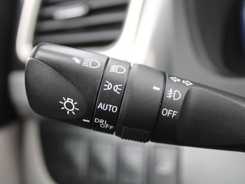 Used 2015 Toyota Highlander XLE image 31