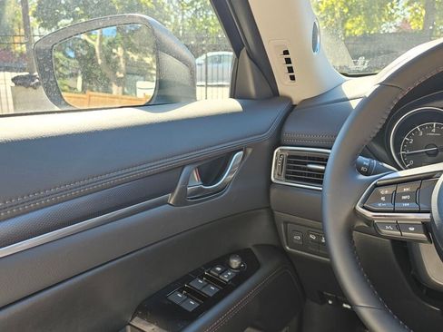 New 2025 MAZDA CX-5 Carbon Edition image 24