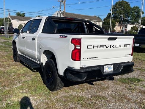 Used 2021 Chevrolet Silverado 1500 Custom Trail Boss w/ LPO, Dark Essentials Package AWD/4WD image 2
