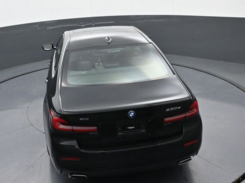 Used 2023 BMW 530e xDrive w/ Executive Package image 35