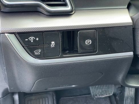Used 2025 Kia Sportage SX AWD/4WD image 18