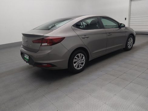 Used 2020 Hyundai Elantra SE w/ Cargo Package (C1) image 10